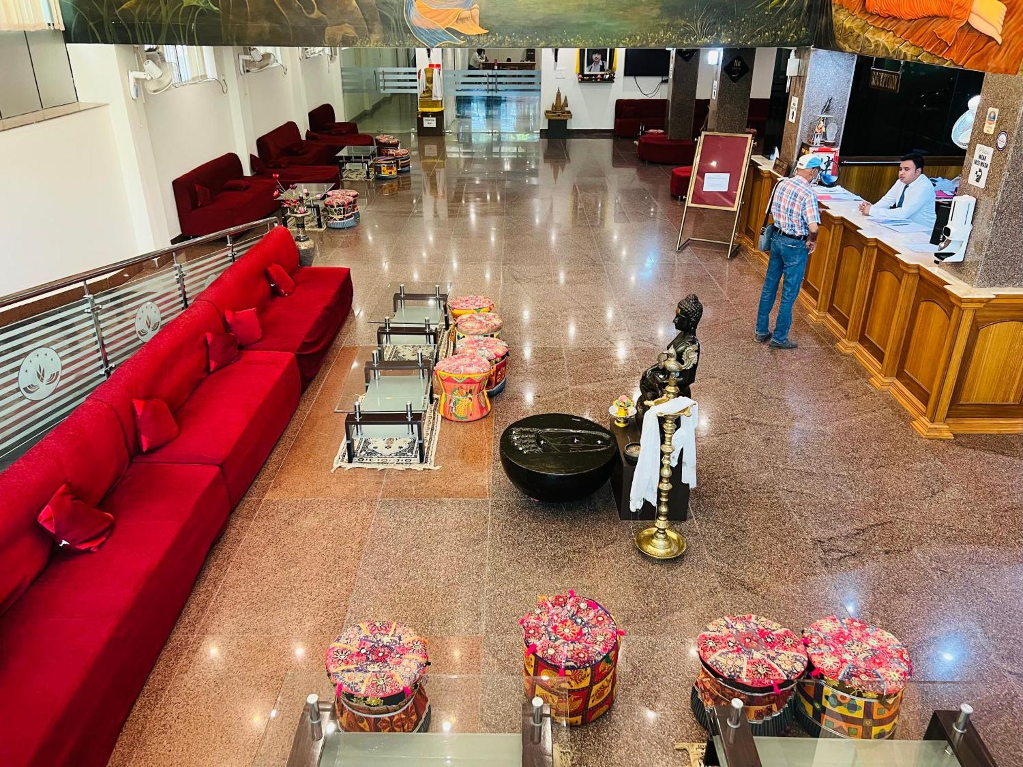 Bodhgaya Regency Hotel Ngoại thất bức ảnh