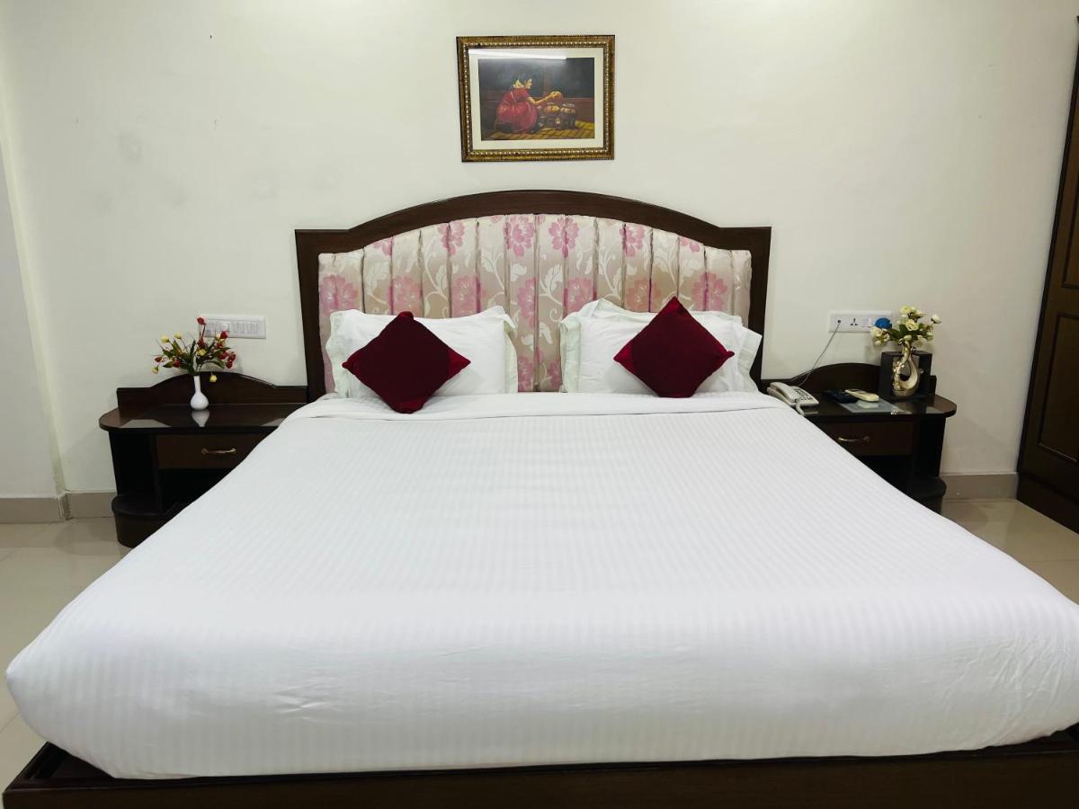 Bodhgaya Regency Hotel Ngoại thất bức ảnh