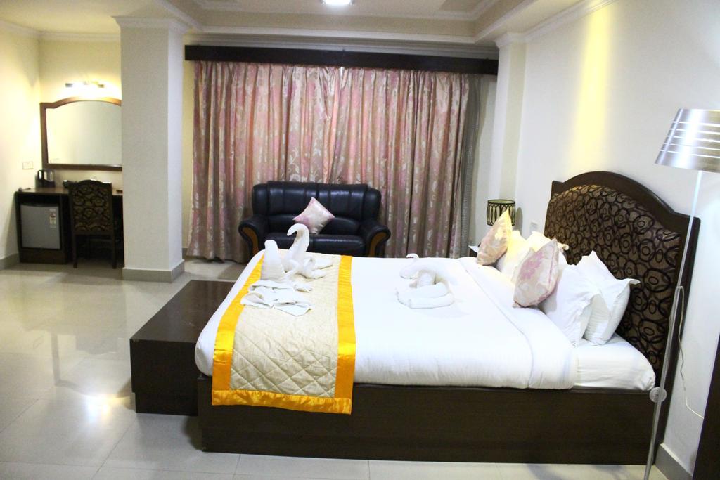 Bodhgaya Regency Hotel Ngoại thất bức ảnh